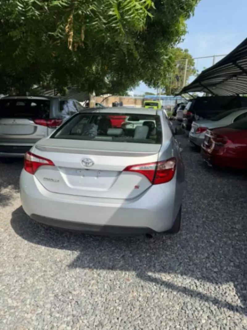 TOYOTA Corolla   - 2018