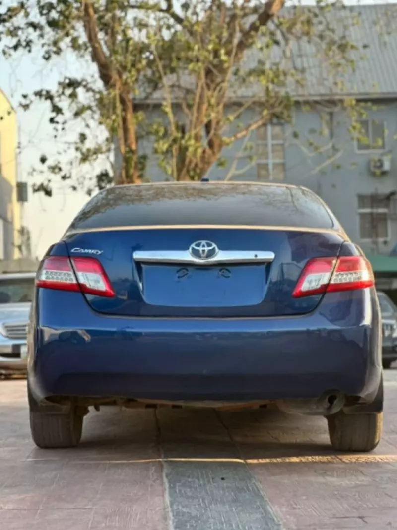 TOYOTA Camry   - 2011