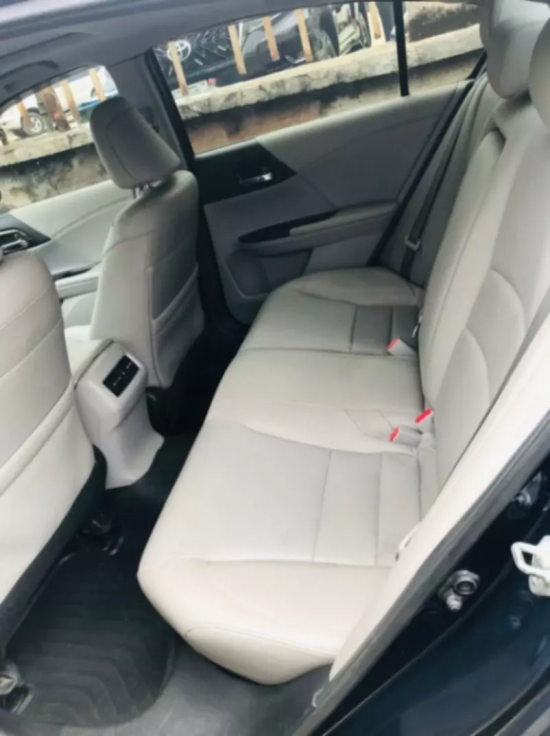 Honda Accord   - 2016