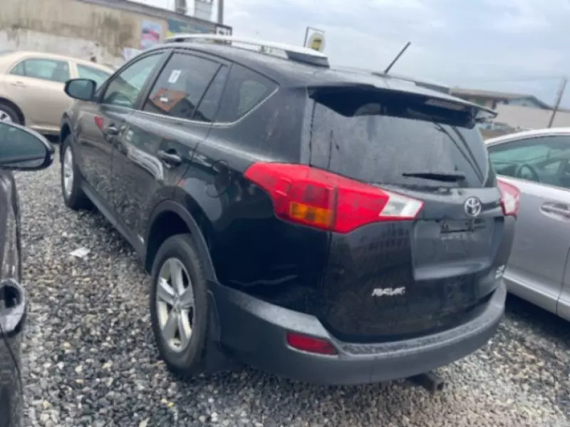 Toyota RAV4   - 2014