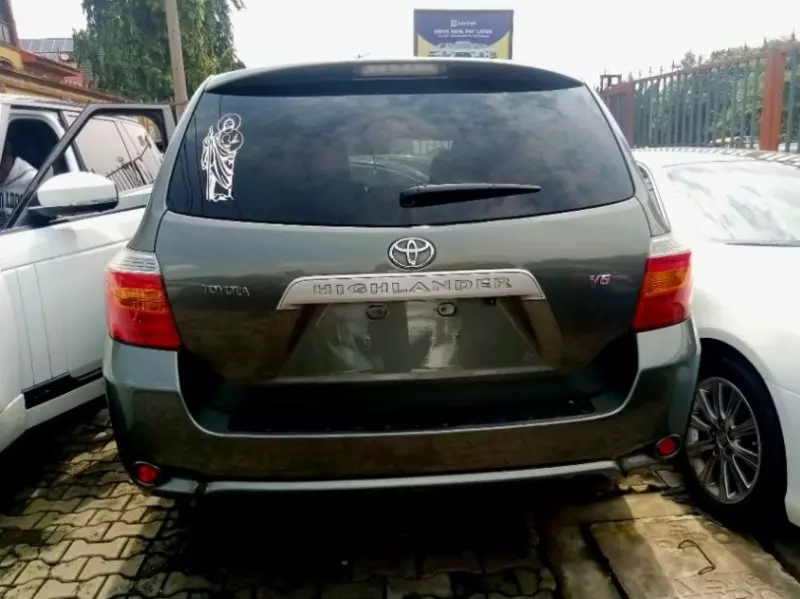 Toyota Highlander   - 2008