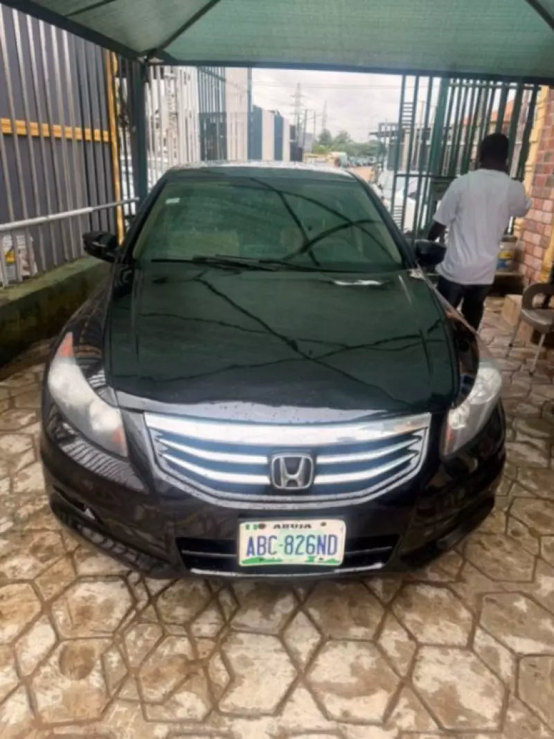 Honda Accord   - 2012