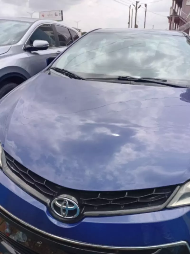 Toyota Corolla   - 2015