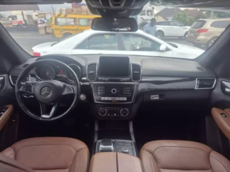 Mercedes-Benz GLE 350   - 2018