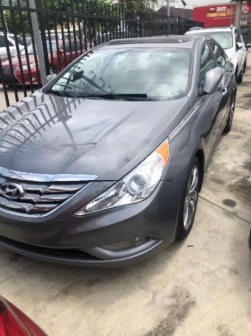 Hyundai SONATA 2,0L BVA / Cuir Luxury   - 2013