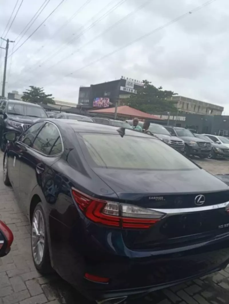 Lexus ES 350 - 2015