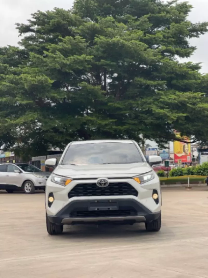 TOYOTA RAV 4   - 2021