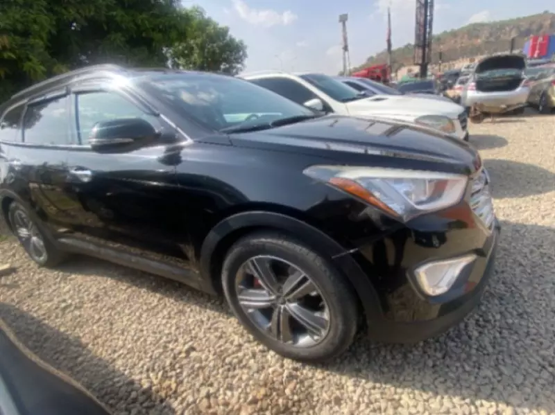 Hyundai Santa Fe - 2014