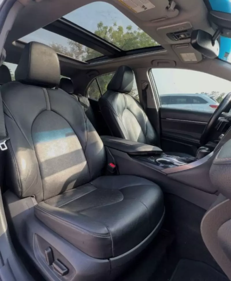 Toyota Camry   - 2018