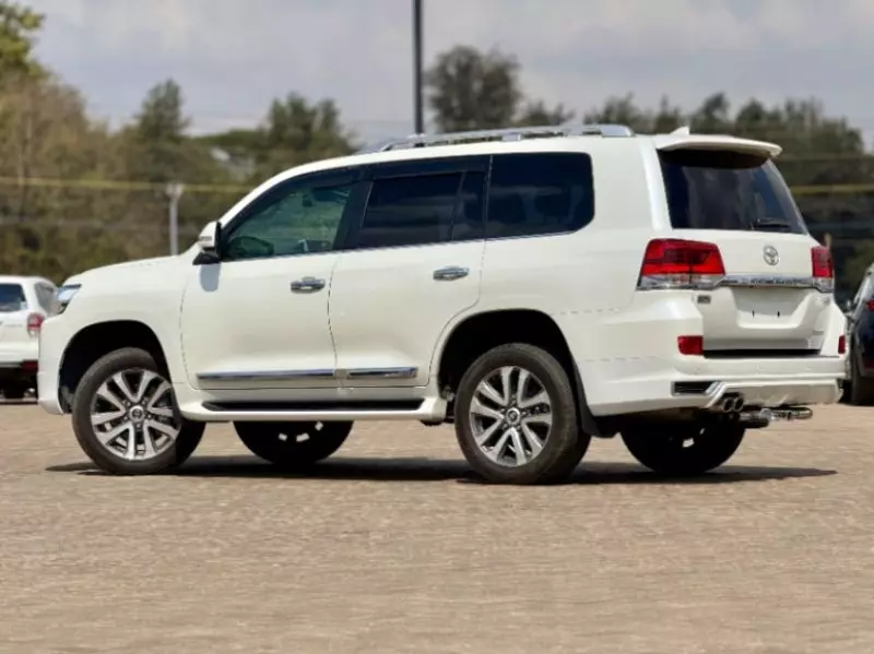 Toyota Landcruiser ZX   - 2018