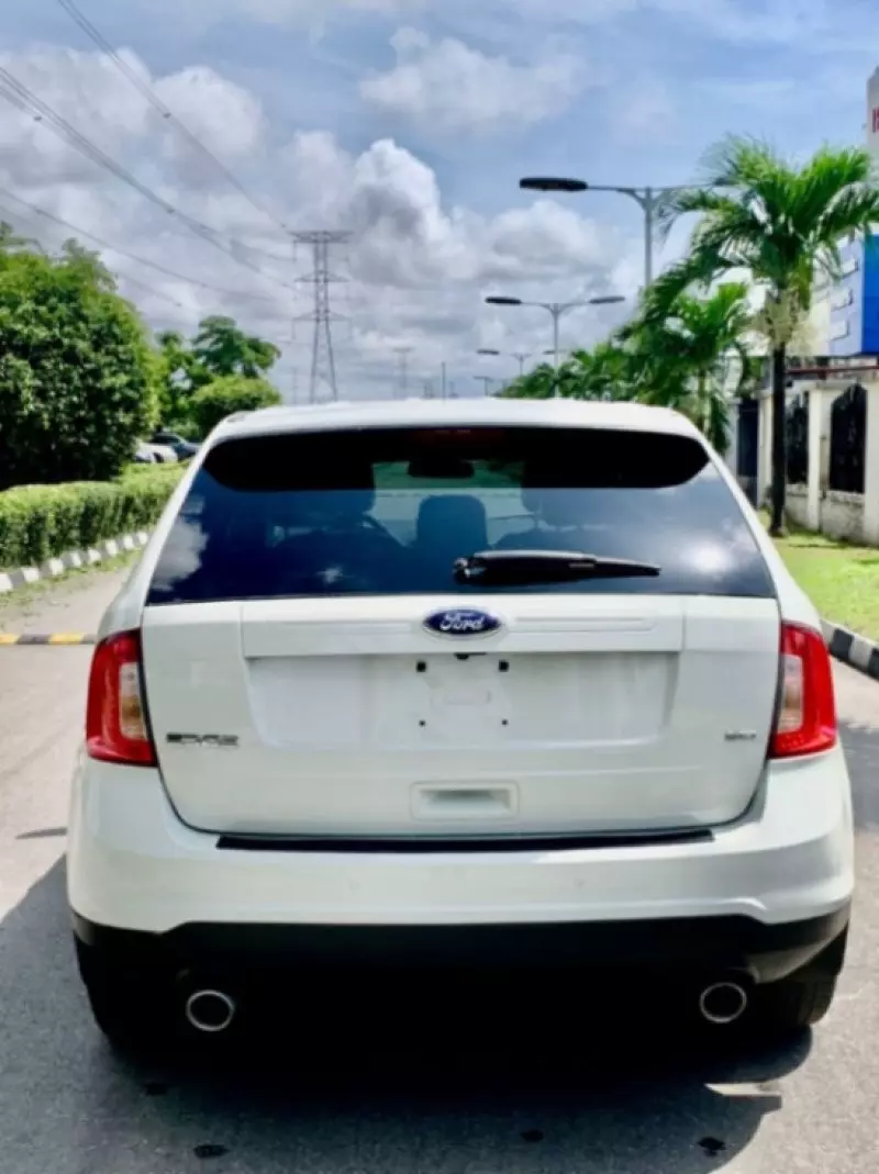 Ford Edge   - 2012