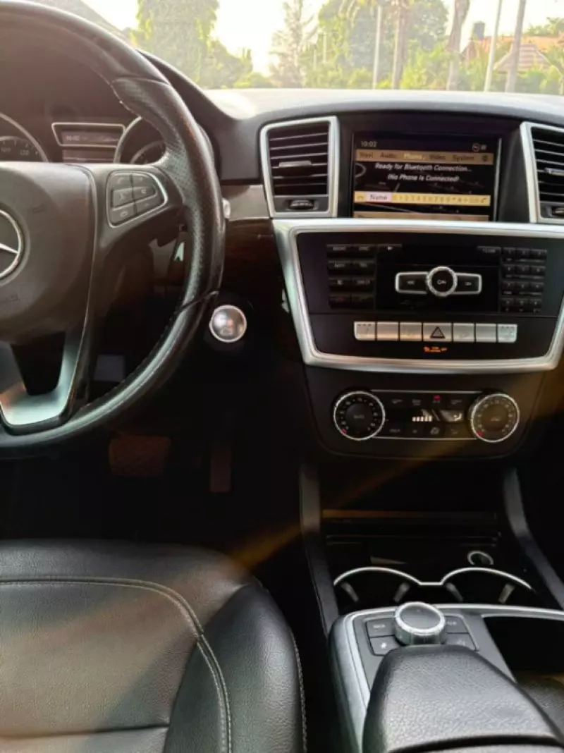 Mercedes-Benz ML 350   - 2012