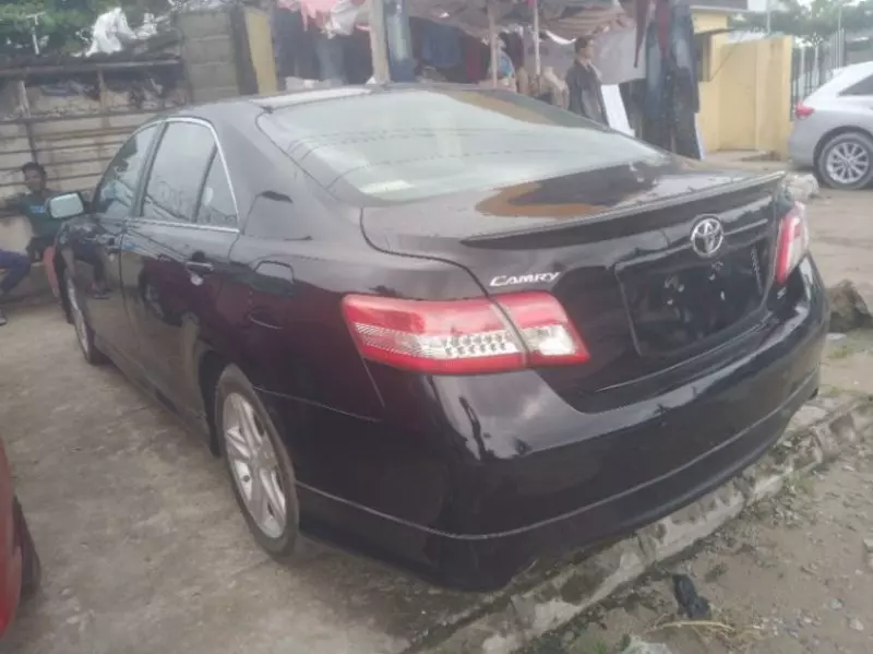 TOYOTA Camry   - 2011