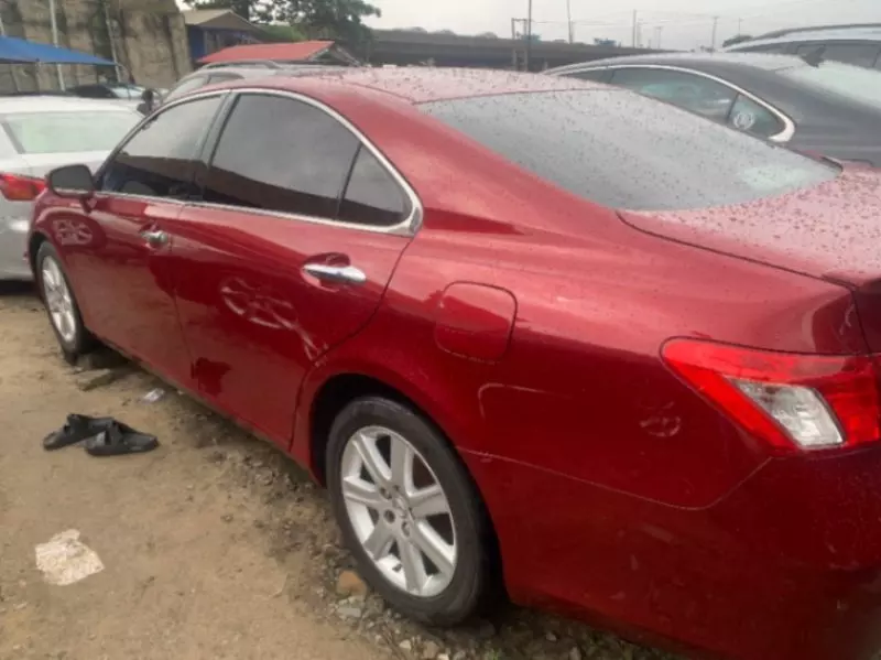 Lexus ES 350   - 2009