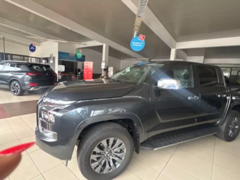 Mitsubishi L200 D/C Sportero A/T   - 2025