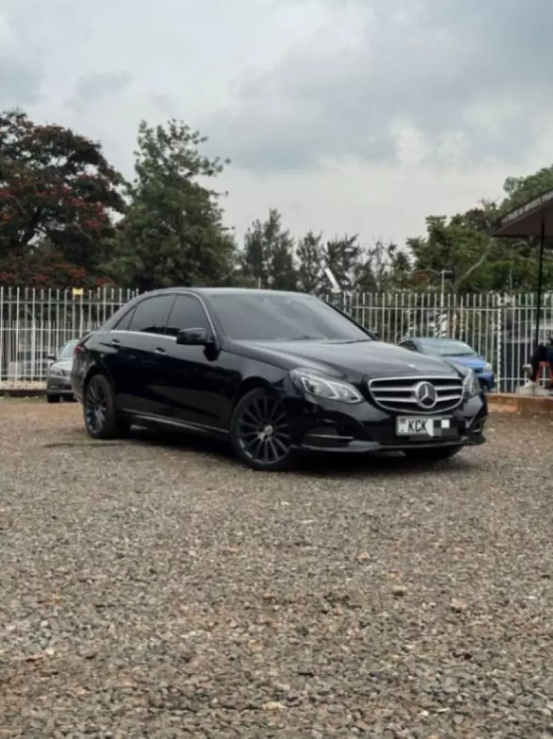 Mercedes-Benz E350   - 2013