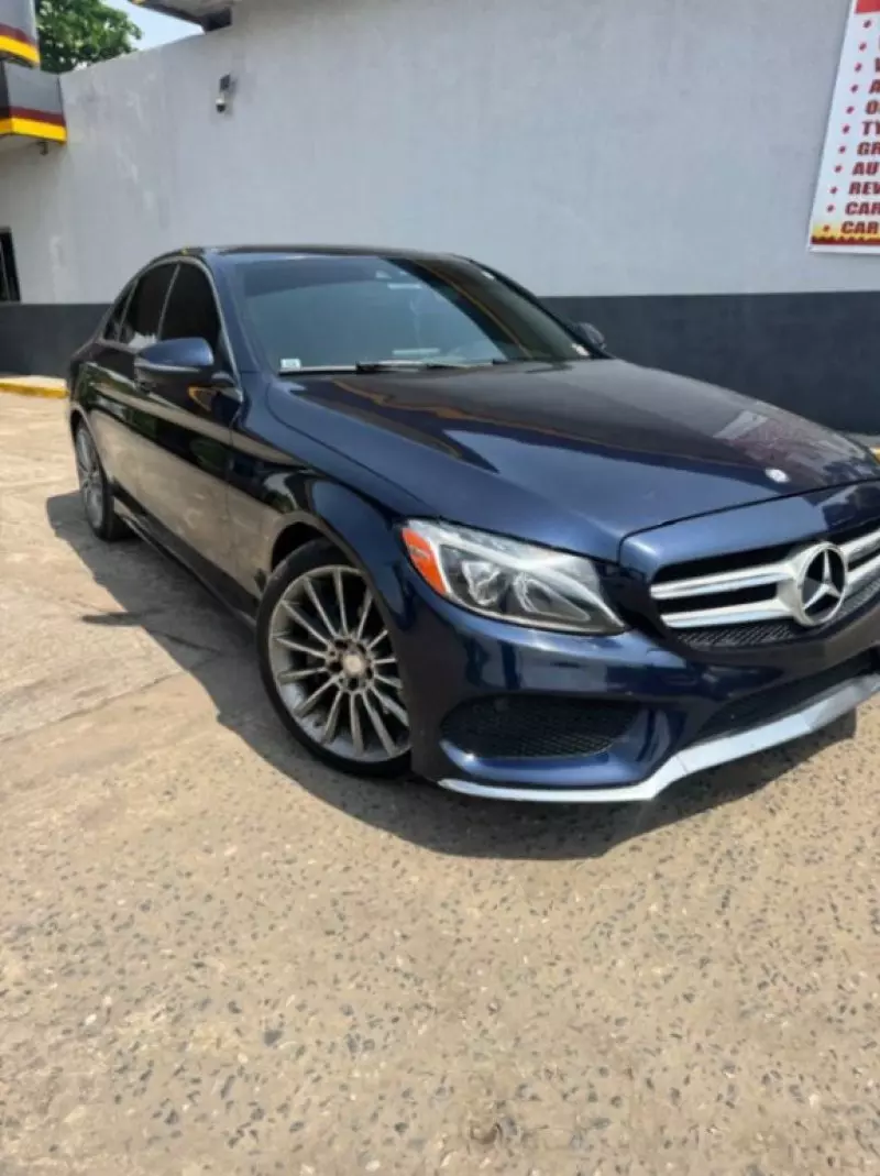 Mercedes-Benz C 300   - 2016
