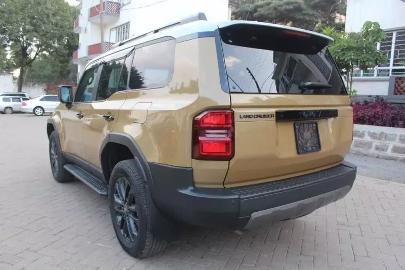 TOYOTA Landcruiser ZX   - 2024