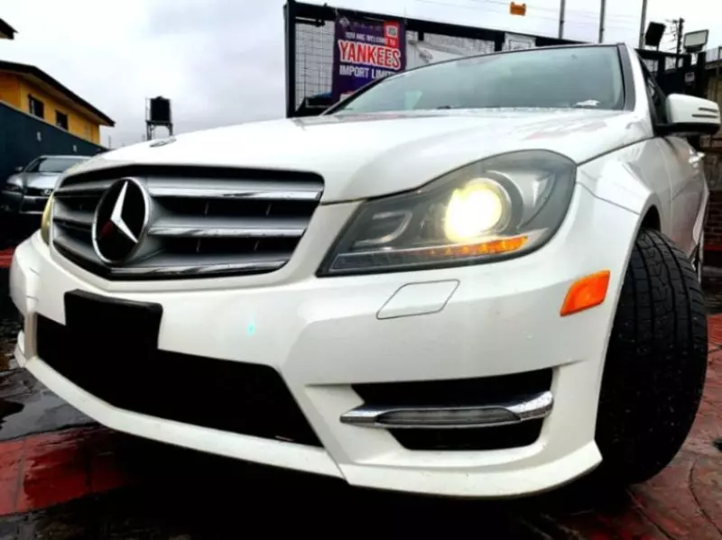 Mercedes-Benz C250   - 2013