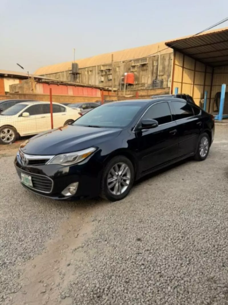 TOYOTA Avalon - 2014
