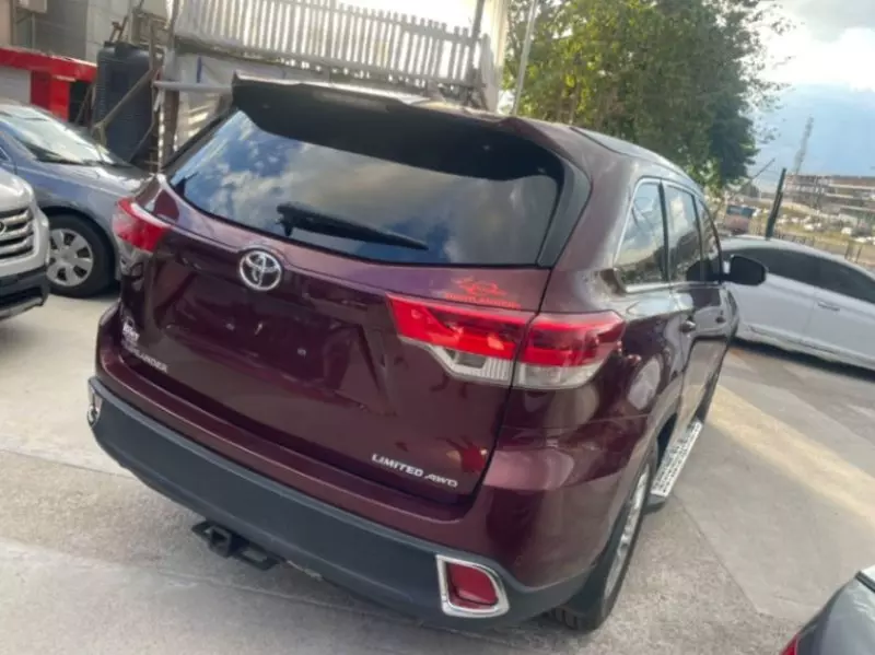 TOYOTA Highlander   - 2015
