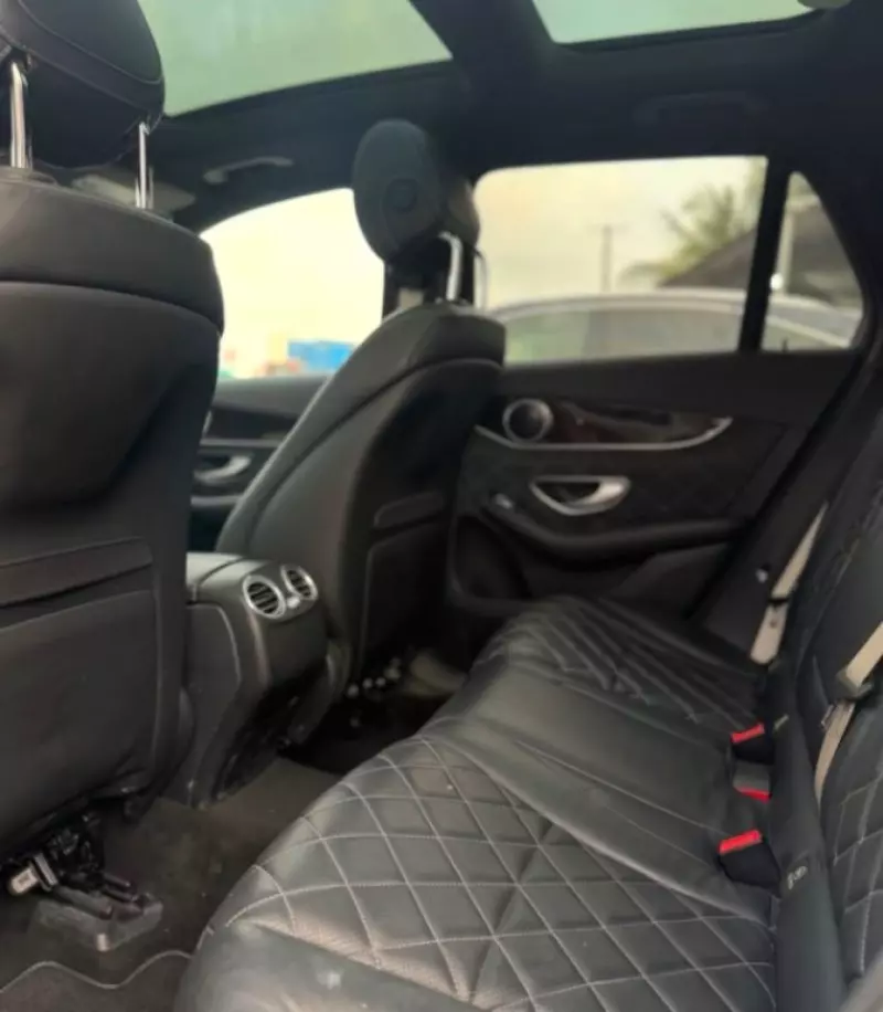 Mercedes-Benz GLC 300   - 2016