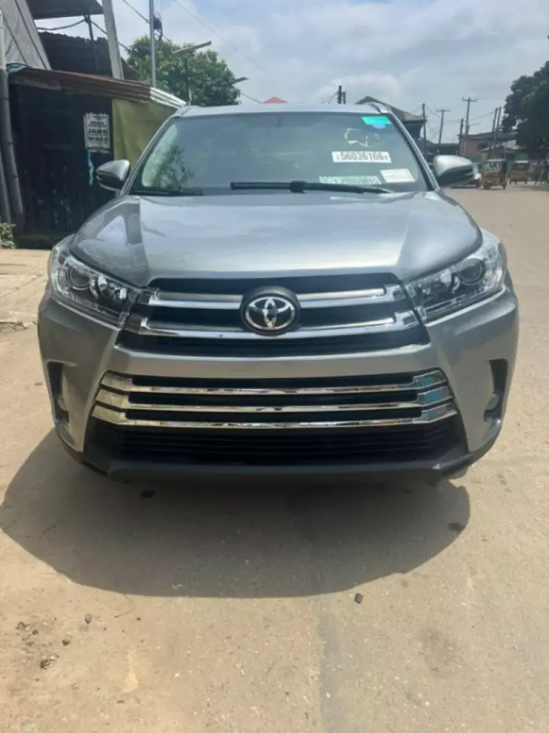 TOYOTA Highlander   - 2016