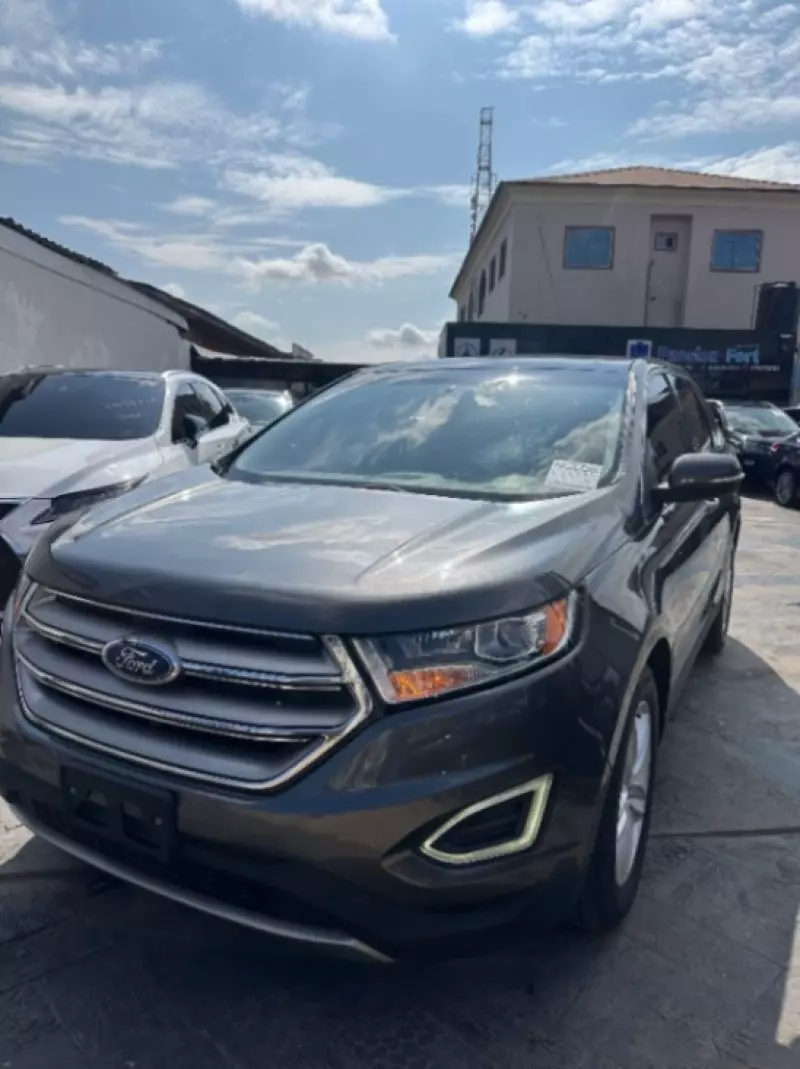 Ford Edge   - 2015