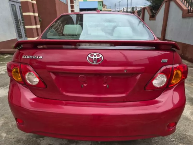 TOYOTA Corolla   - 2009