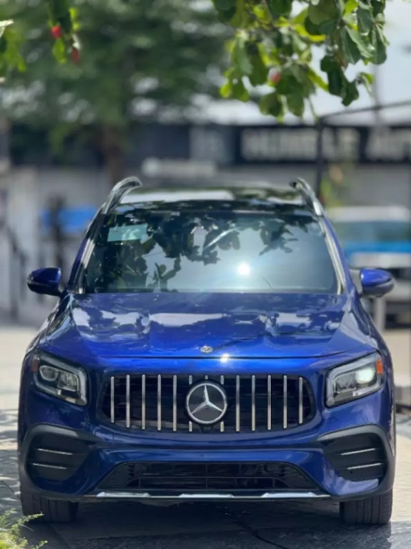 Mercedes-Benz GLB-Class   - 2021