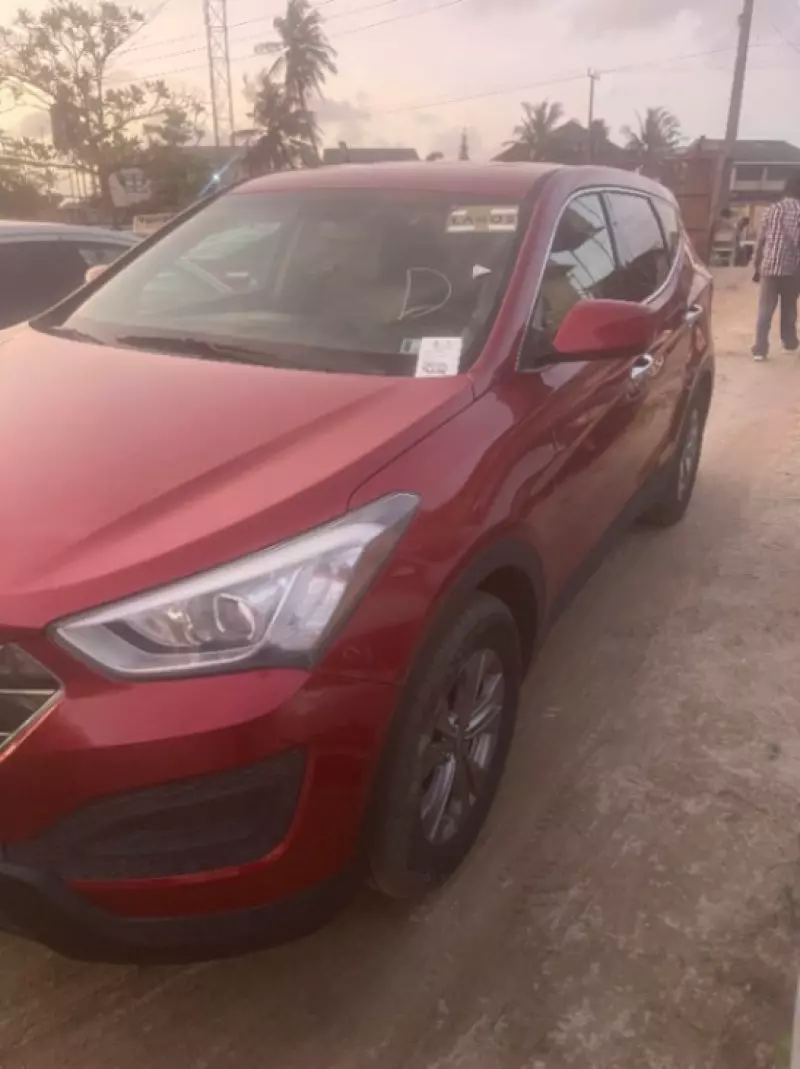 Hyundai Santa Fe Sport   - 2016