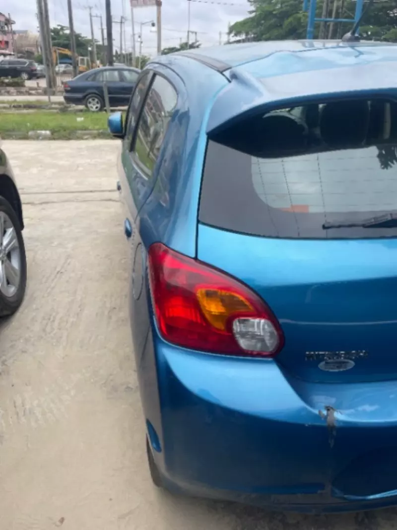 Mitsubishi Mirage   - 2015