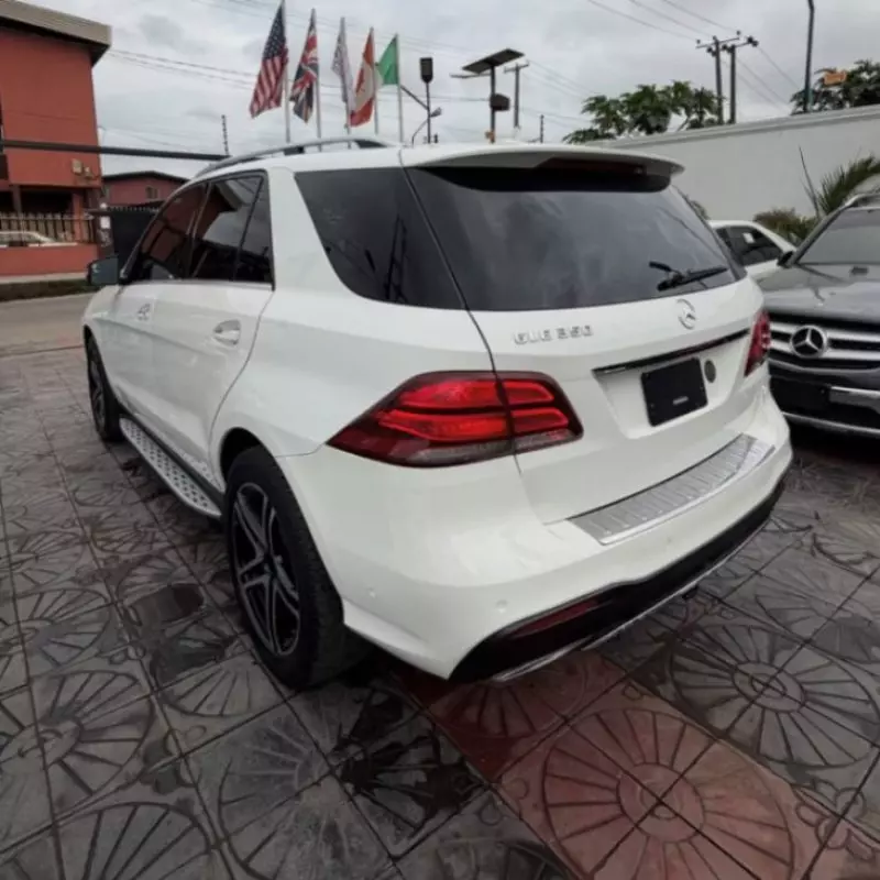 Mercedes-Benz GLE 350   - 2016