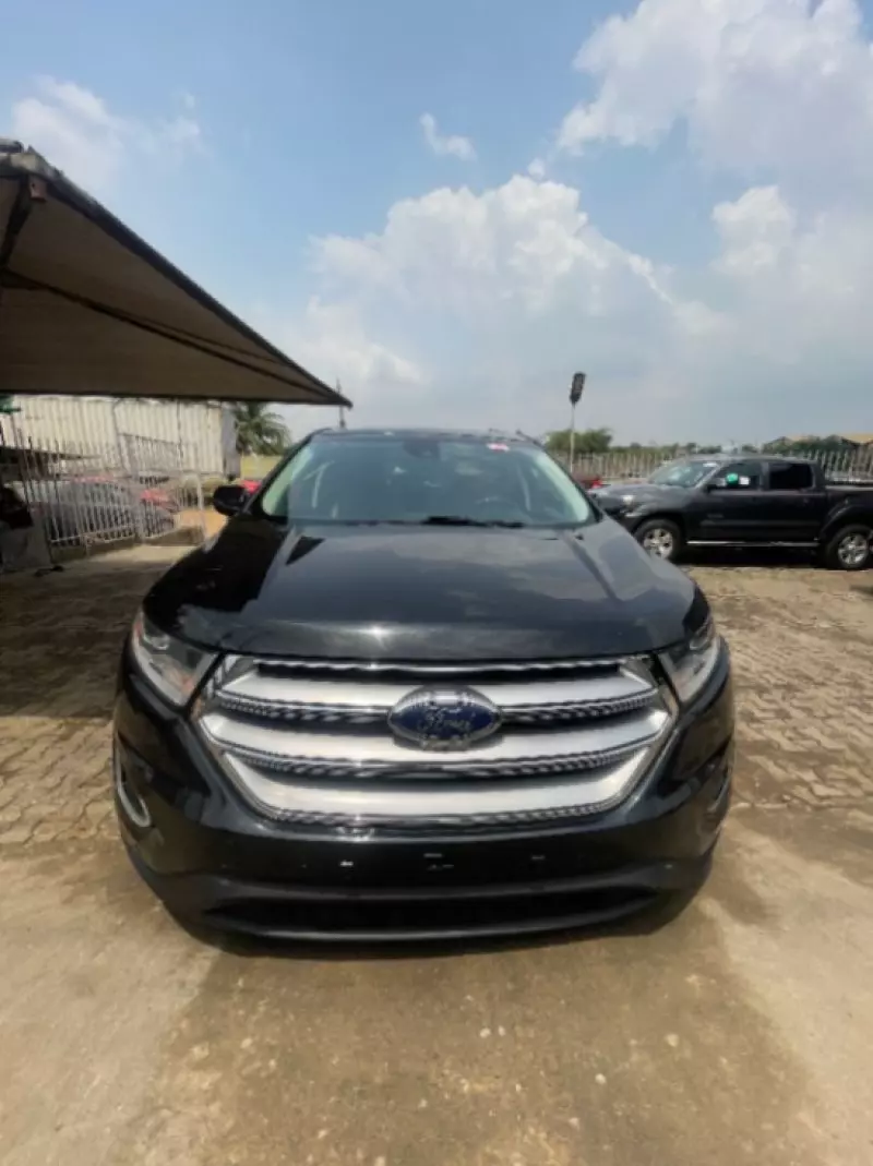 Ford Edge   - 2015