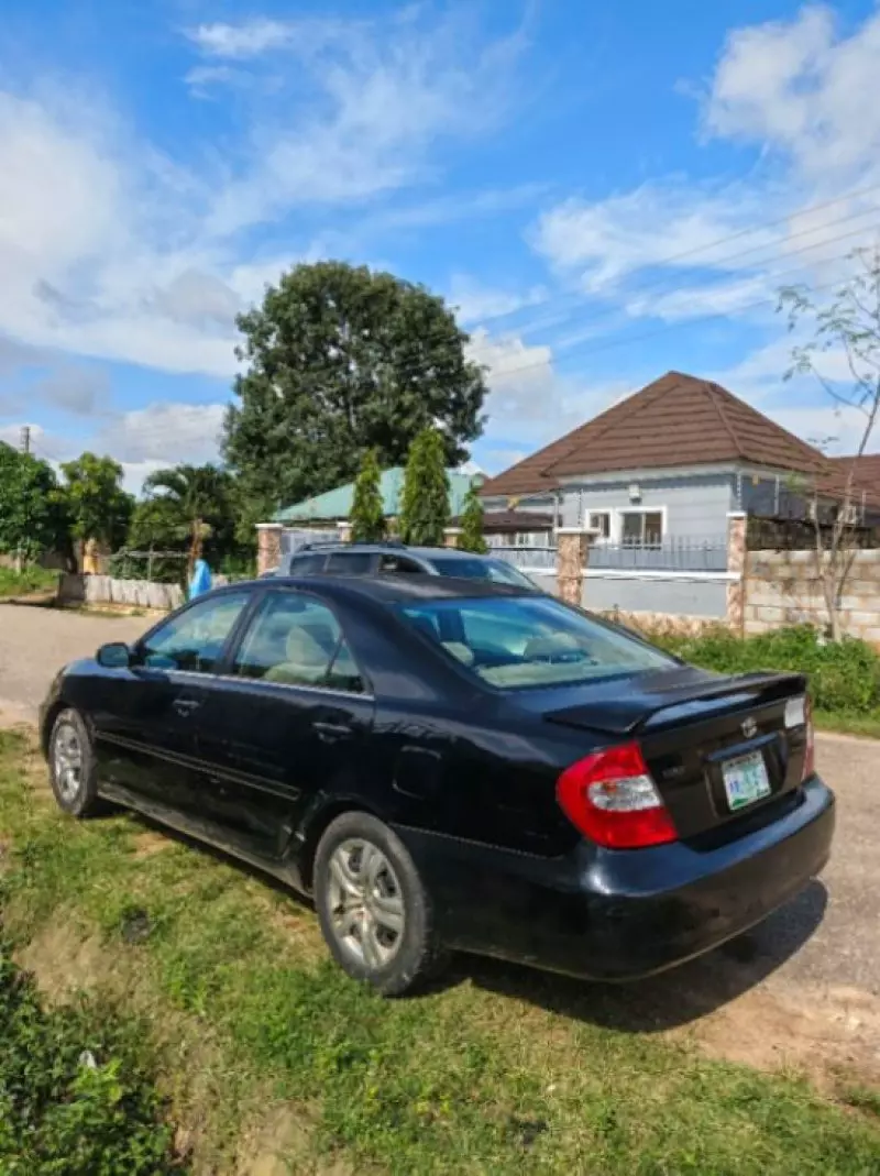 Toyota Camry - 2002