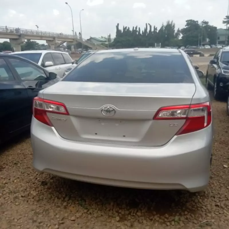 TOYOTA Camry   - 2012