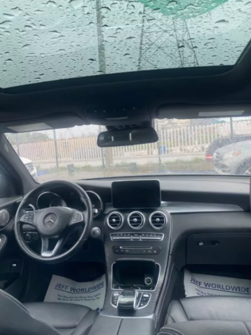 Mercedes-Benz GLC 300   - 2016