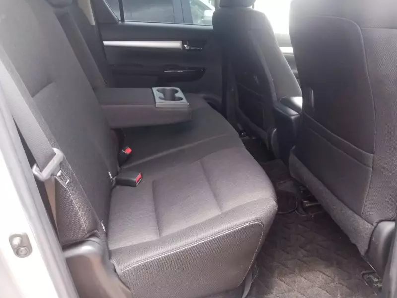 Toyota Hilux   - 2017