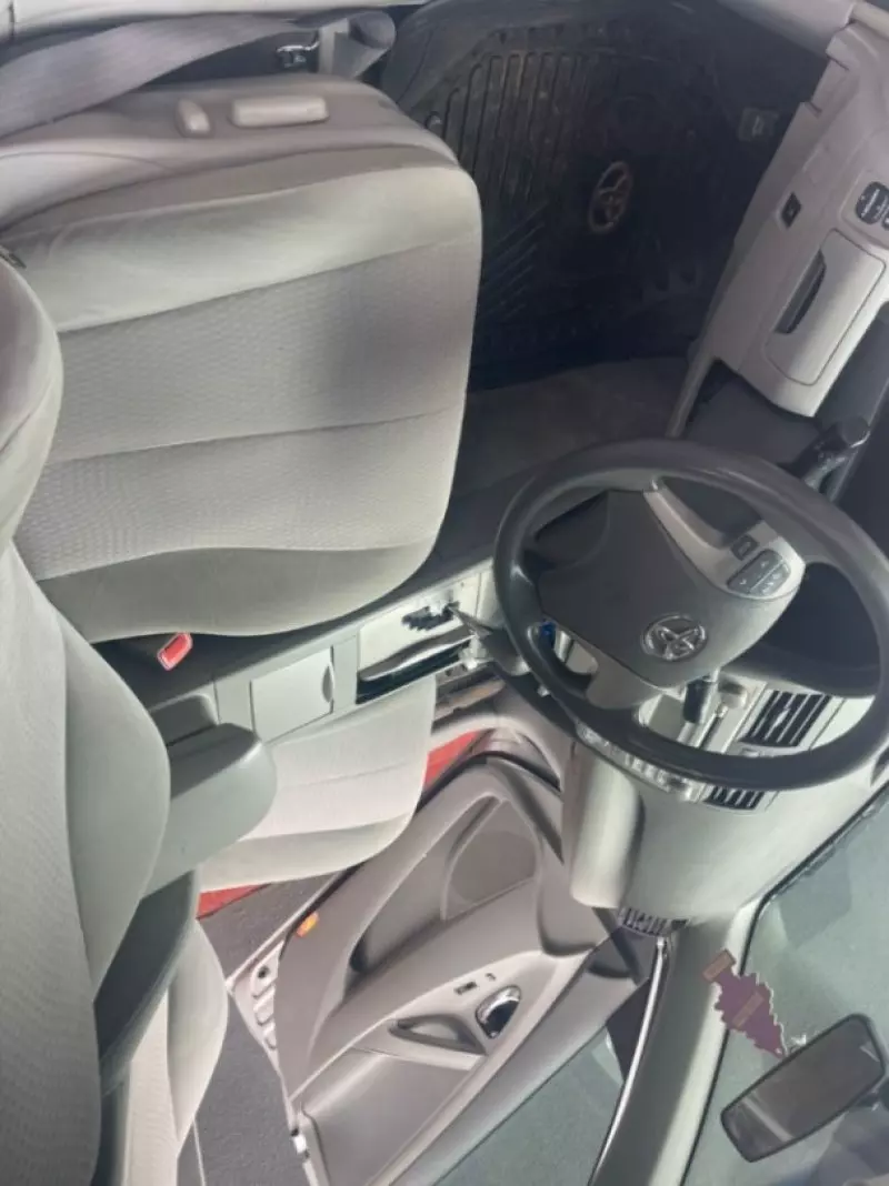 Toyota Camry   - 2010
