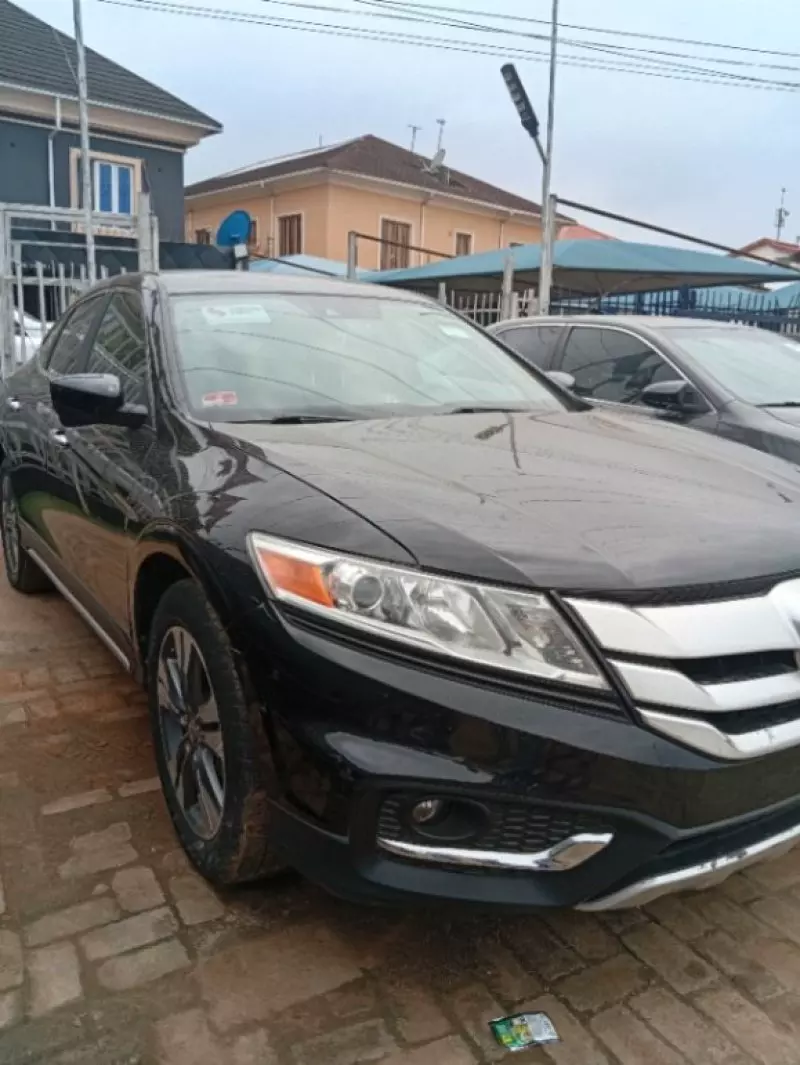 Honda Crosstour   - 2013