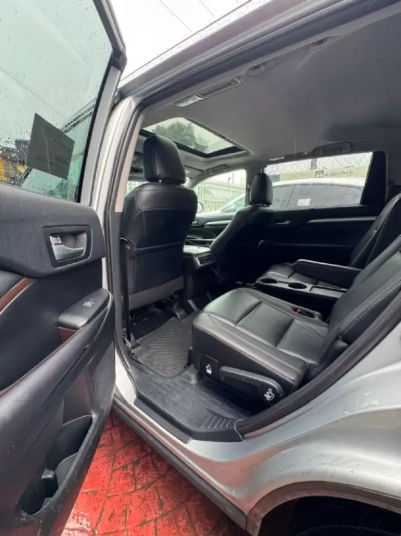 TOYOTA Highlander - 2019