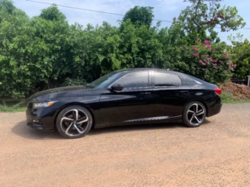 Honda Accord   - 2019