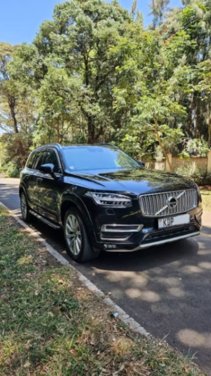 Volvo XC90   - 2018