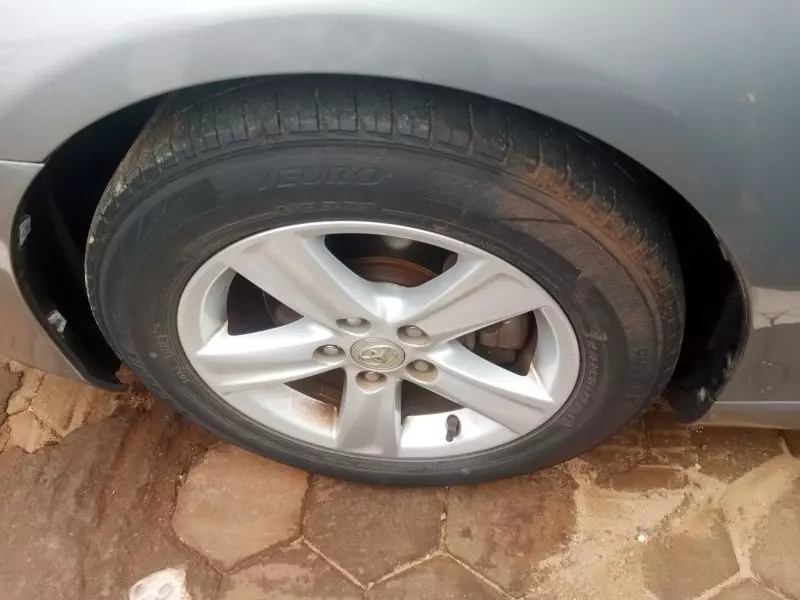 Toyota Mark X   - 2010