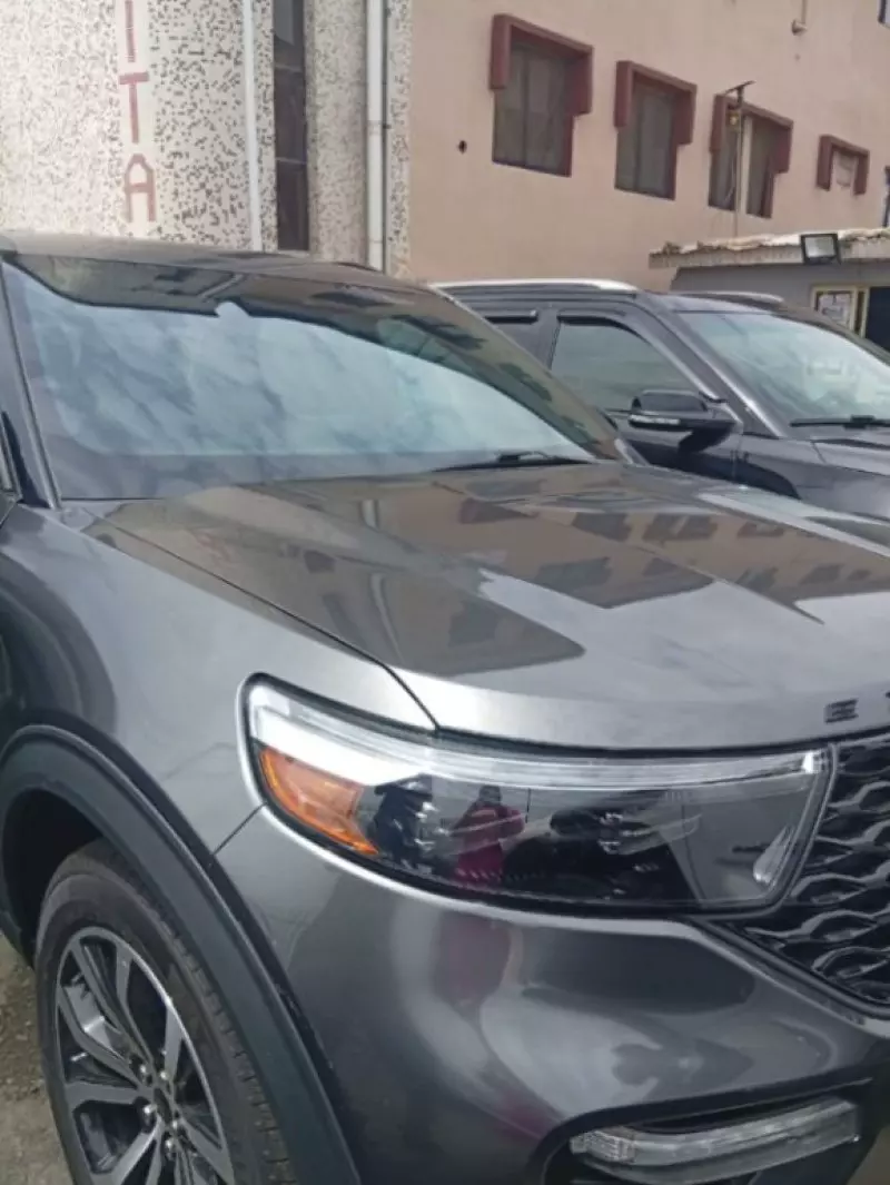 Ford Explorer   - 2020