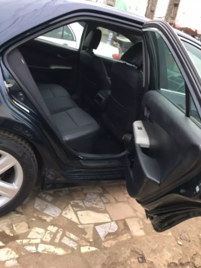 Toyota Camry   - 2014