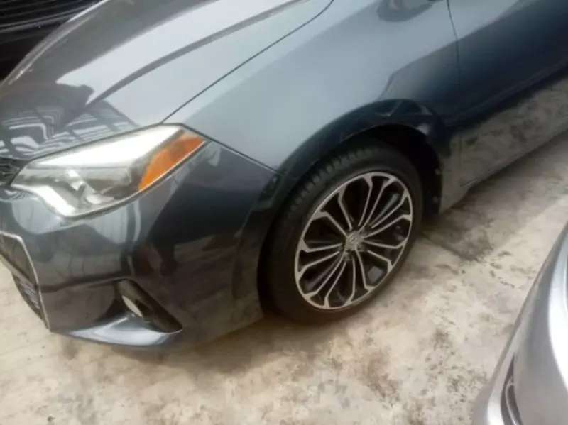 Toyota Corolla - 2015