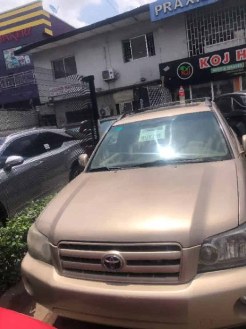 Toyota Highlander   - 2005
