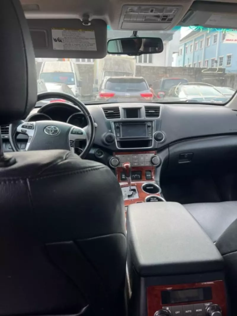 Toyota Highlander - 2013