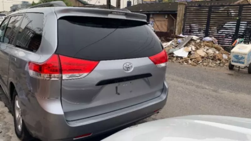 Toyota Sienna   - 2014